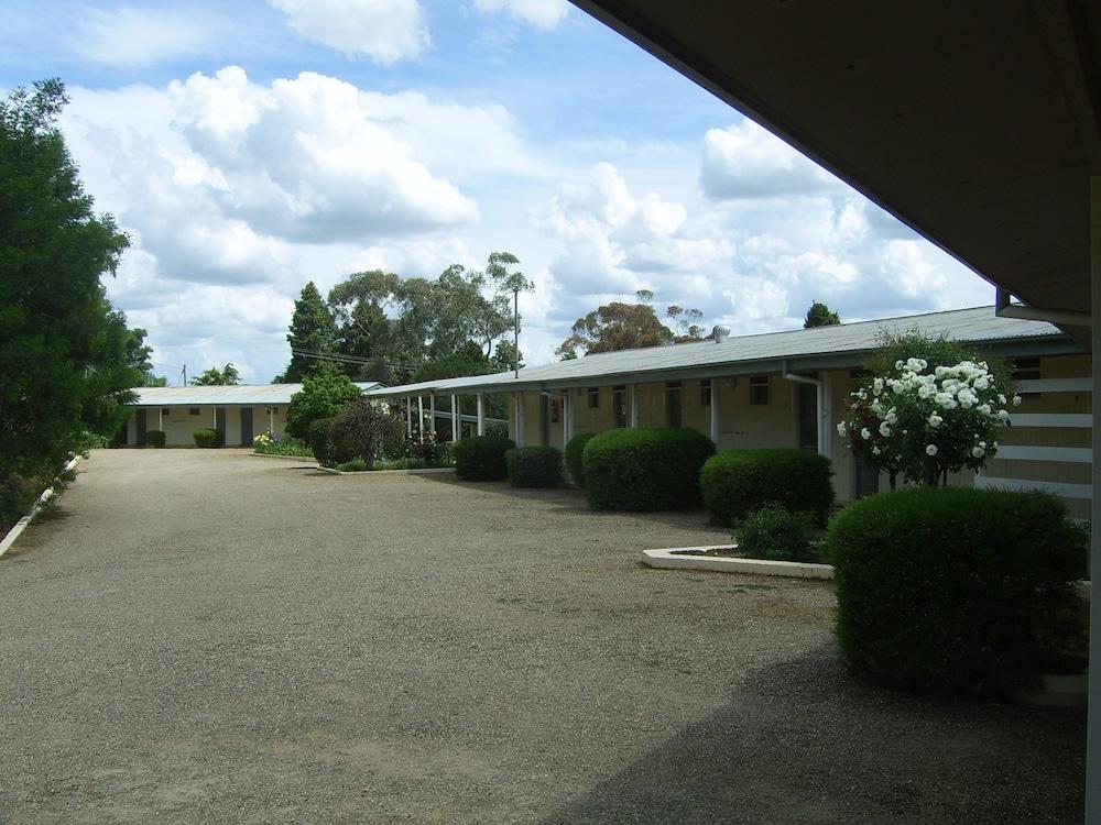 Garden Motor Inn Gundagai Exterior photo